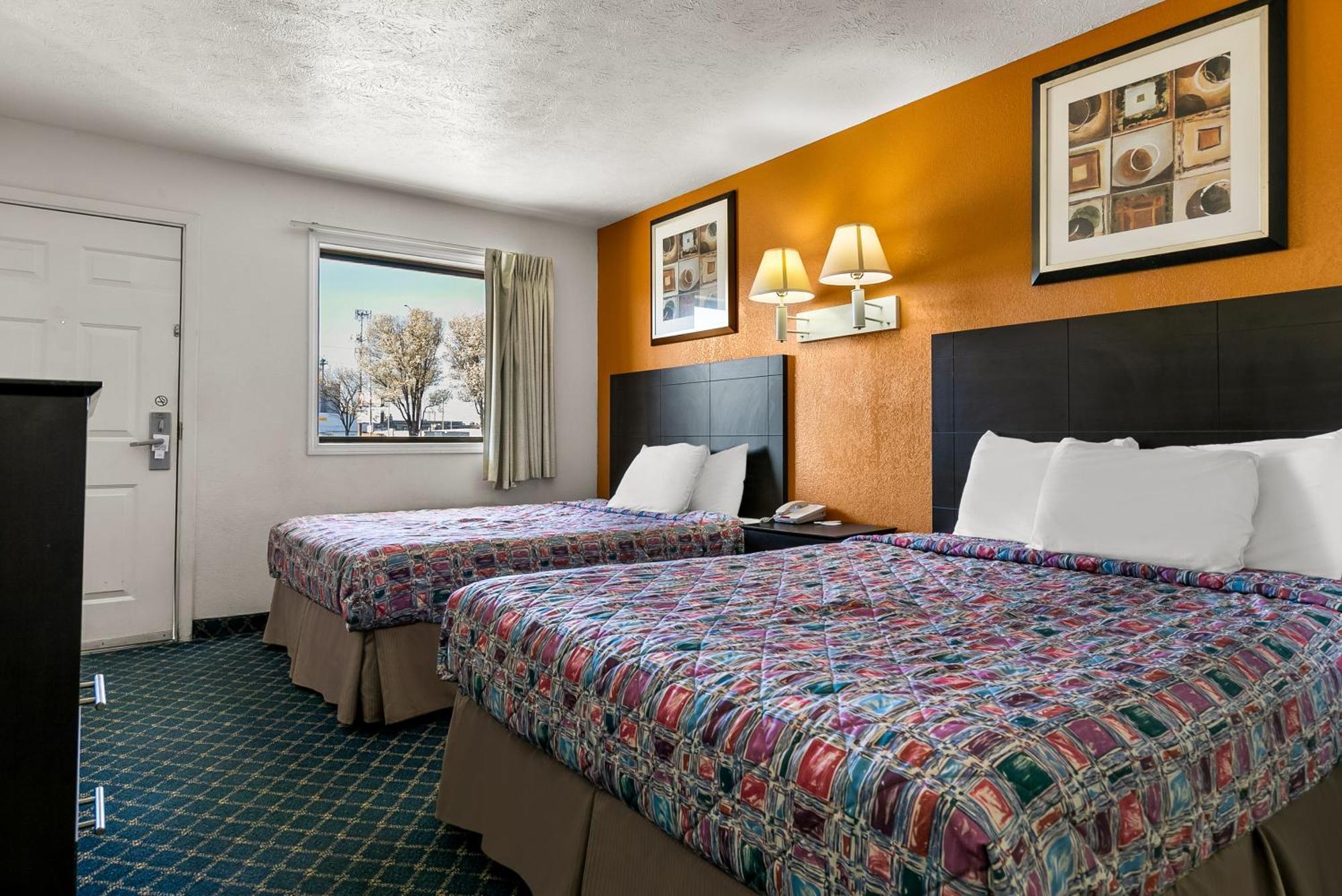 Americas Best Value Inn - Lincoln Exterior photo