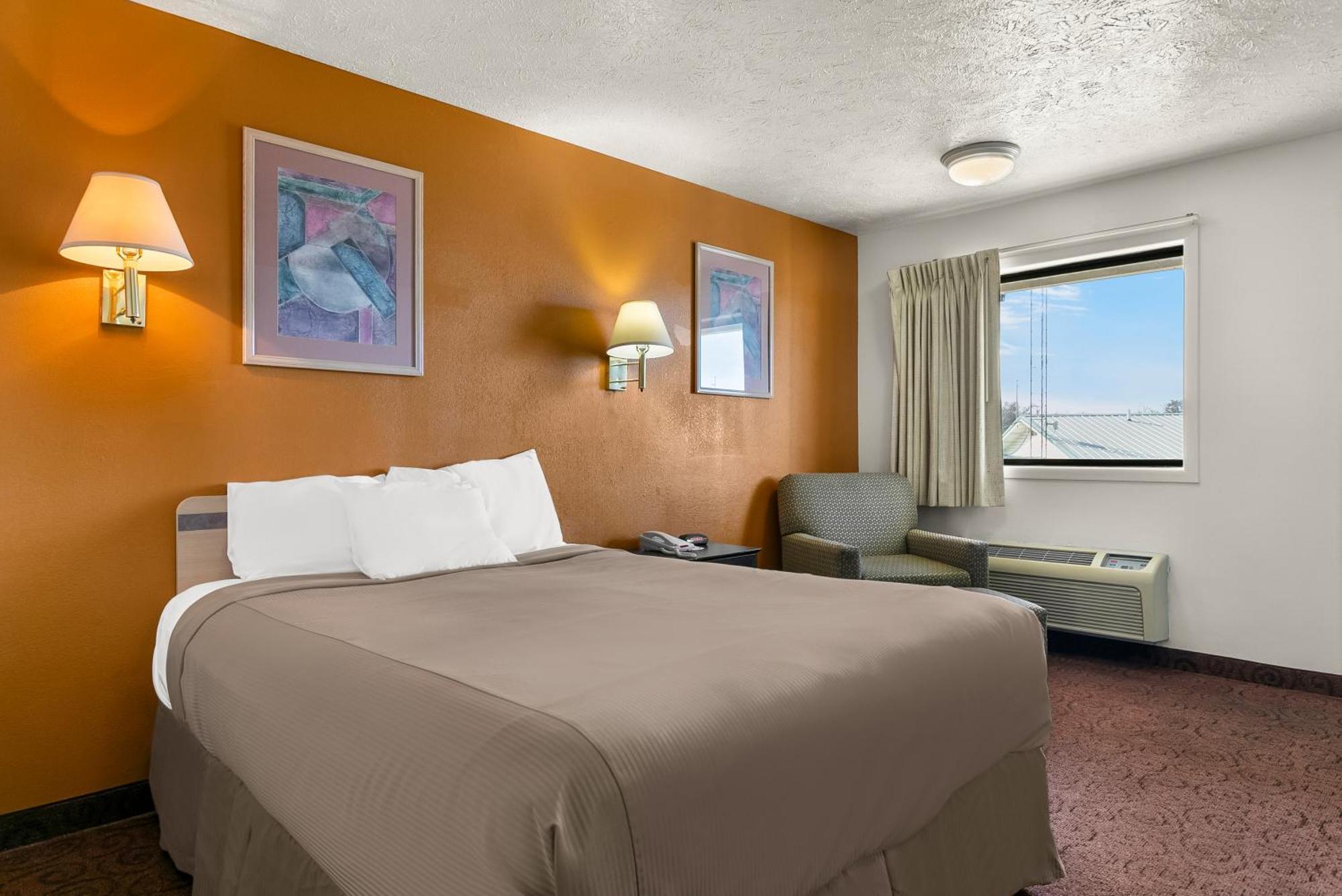 Americas Best Value Inn - Lincoln Exterior photo